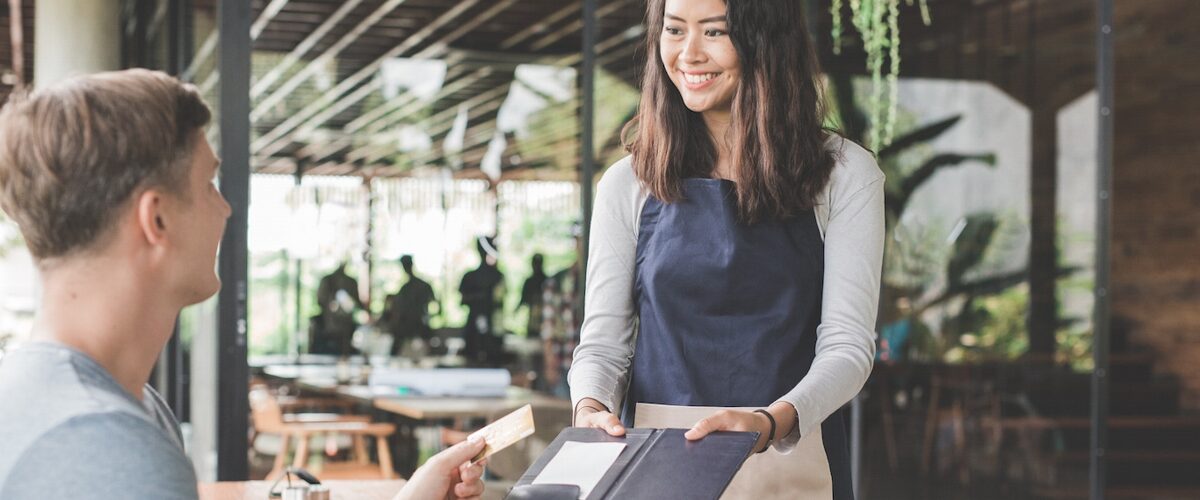 Average сheck in restaurant