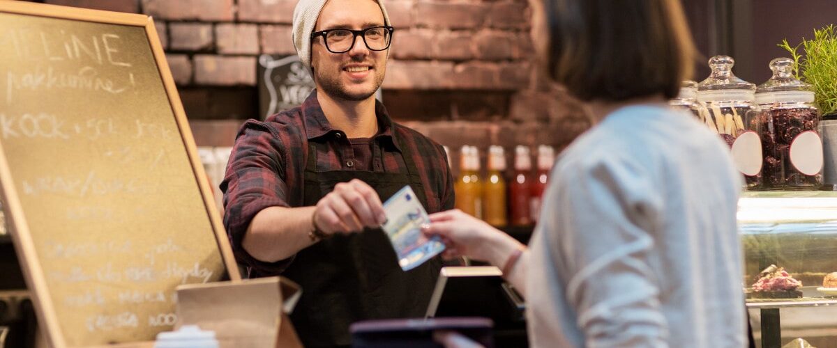 Контроль движения денег в ресторане